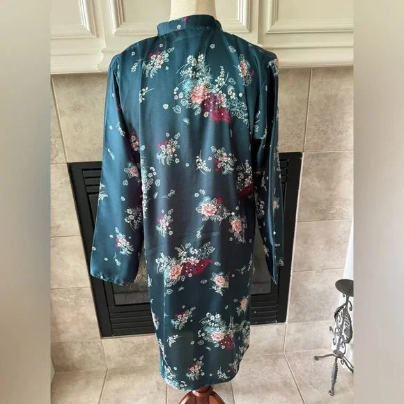 Concept Collection Satin printed floral Teal Kurta size Medium - Picture 2 of 8